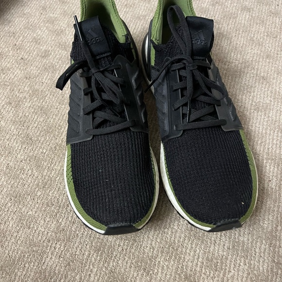 Men’s adidas ultra boost - Picture 3 of 3